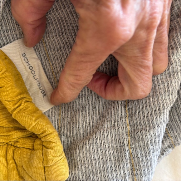 Schoolhouse Channeled Cotton Quilt Queen - Picture 5 of 7